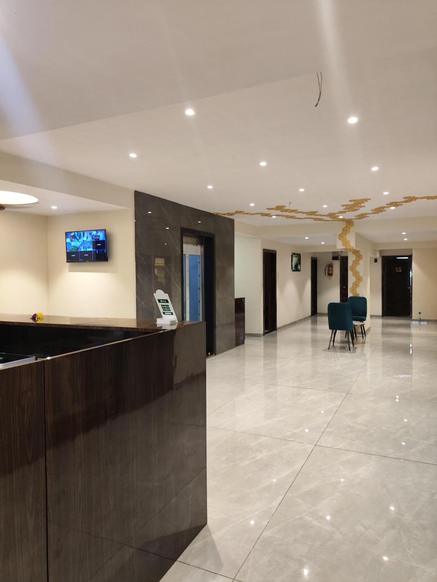 New Balaji Residency By Glitz Hotels Ulhāsnagar Zewnętrze zdjęcie