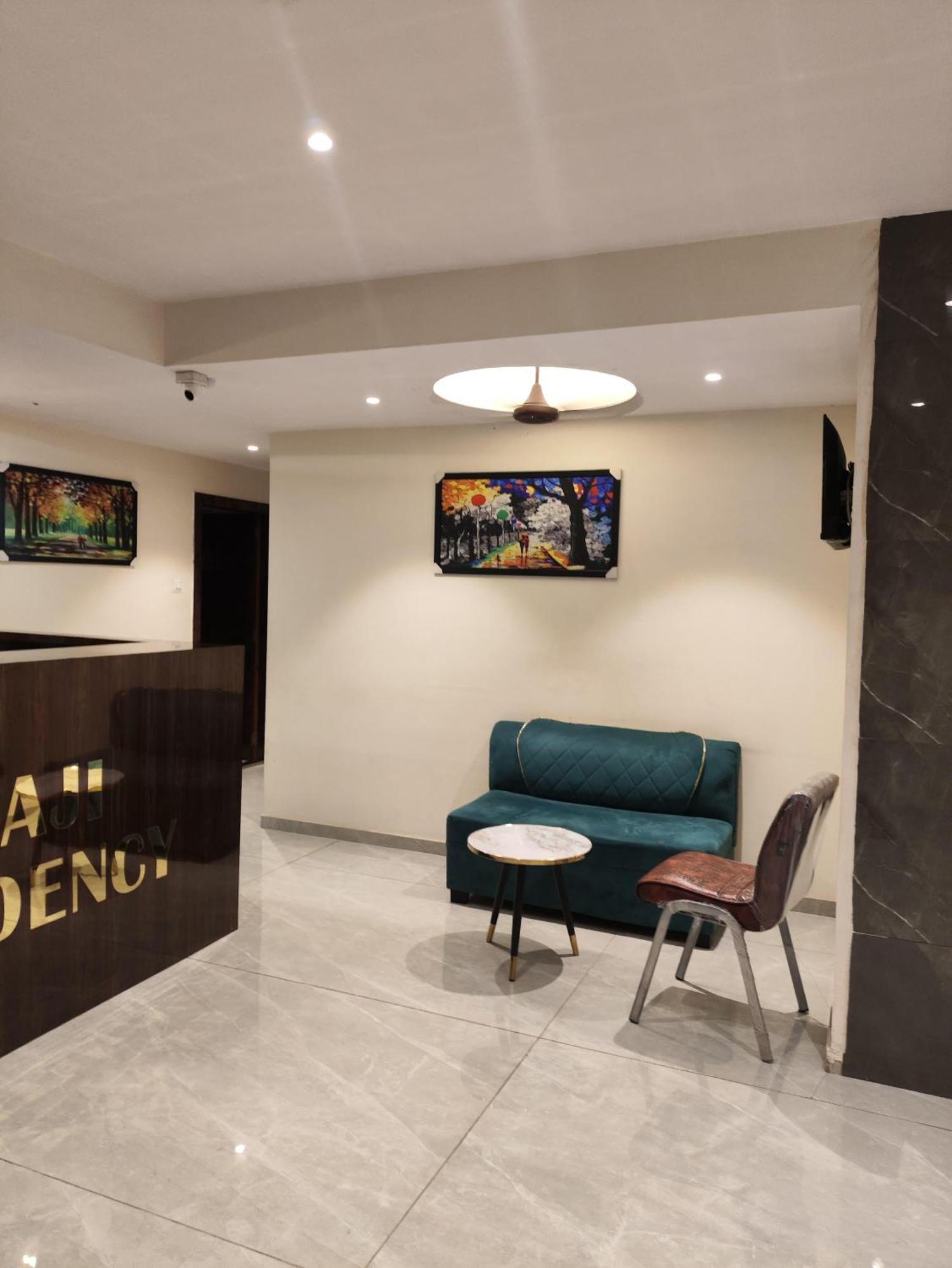 New Balaji Residency By Glitz Hotels Ulhāsnagar Zewnętrze zdjęcie
